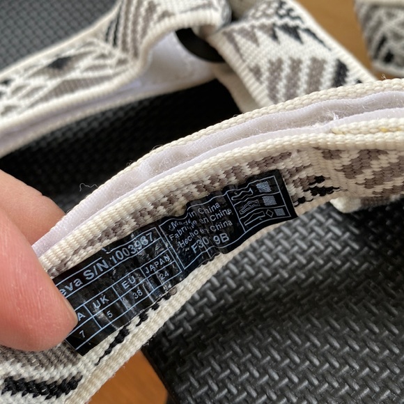 Teva sandals - Picture 4 of 4